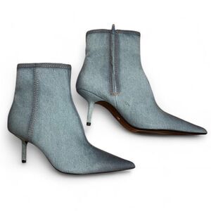 ZARA 36/6 Denim Blue Pointy Toe Heeled
Ankle Booties NWT